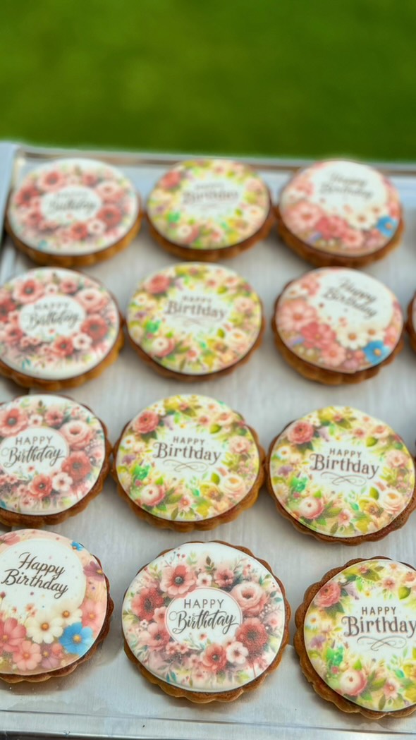 TEST sample: round printed birthday cookies with floral Happy Birthday design