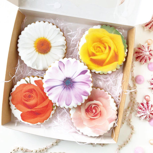 TEST sample: gift box of five floral printed cookies